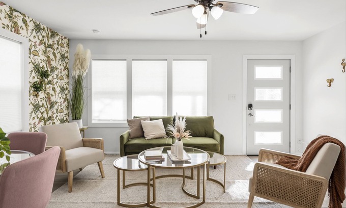 Terre Haute House | Modern, 2BD/1BA, 10 Mins To Hosp, Pet Friendly