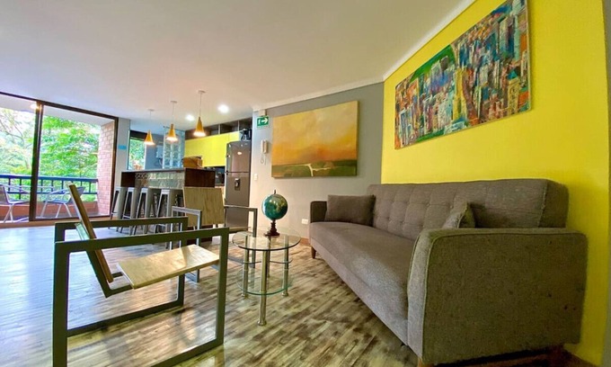 Las Lomas I Apartment | Modern 2BD apt near Provenza and Parque Lleras