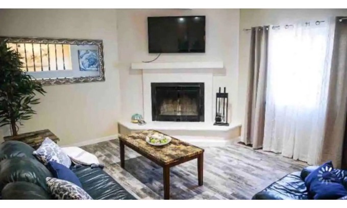 Prunedale House | Modern 3 Bedroom in Monterey County