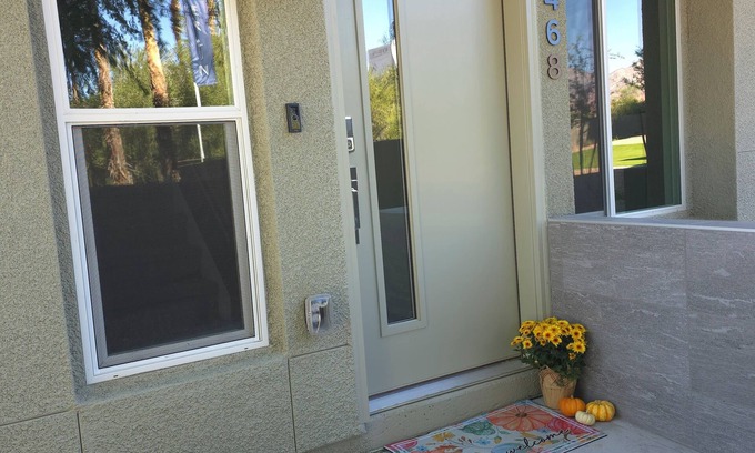 Summerlin South House | Modern 3-bedroom Red Rock townhome in walkable Summerlin Centre