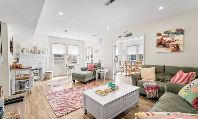 Margate City House | Modern 3BR 2 blocks to beach -Central AC & Parking