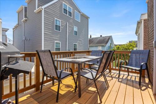 Ventnor City Apartment | Modern 3BR Beach House - sleeps 10