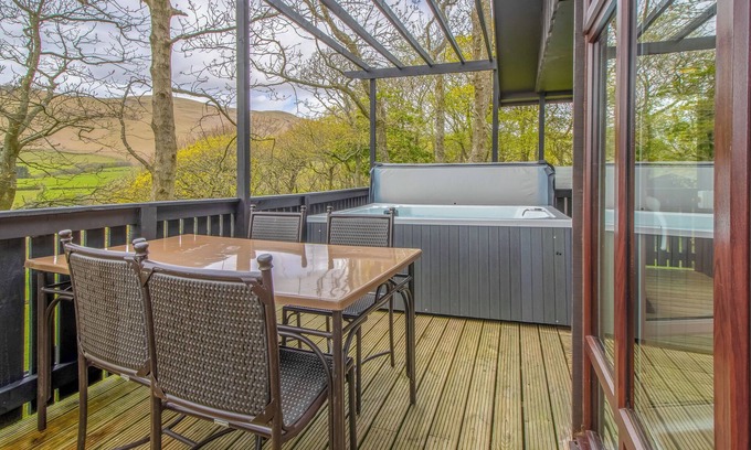 Millom Ski Chalet | Modern and cosy lodge with one double and one twin.