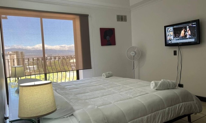 Escazu Apartment | Modern and secure apartment in exclusive sector close to restaurants pet’s OK