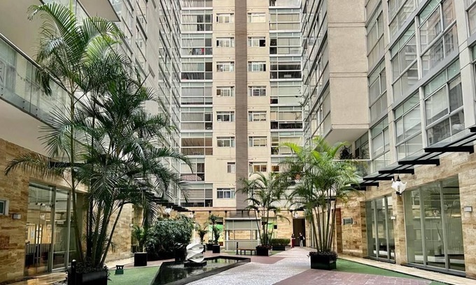 Del Valle Apartment | Modern apartment with excellent location