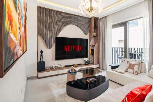 Dubai House | Modern Apartment in Dubai Creek Harbour By DuStay