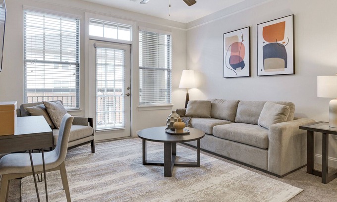 Matthews Apartment | Modern Apartment in Prime Location (ID8773X71)