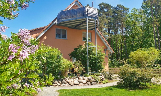 Glowe Apartment | Modern apartment no. 2 with terrace, sauna in the house, garden - Ferienwohnungen am Wald