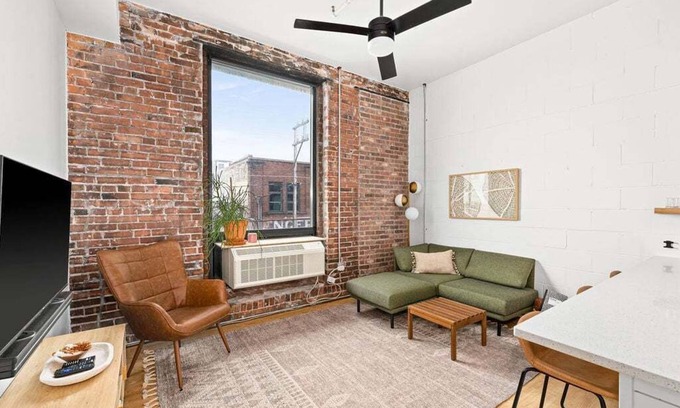 Duluth Apartment | Modern Apt w/Gym, Elevator, Coffee Shop | 223