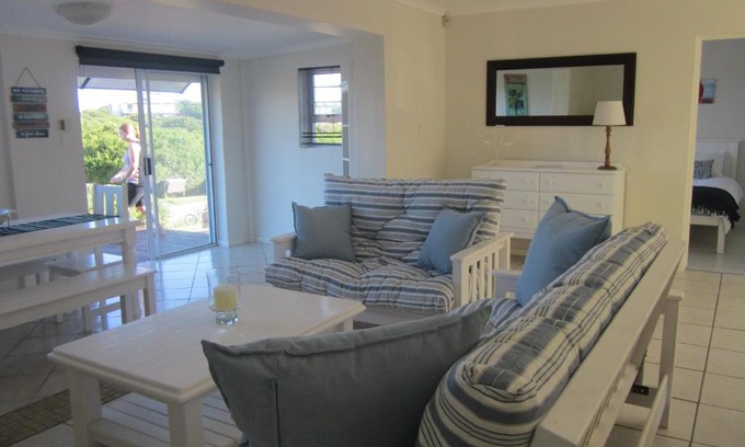 Cape Saint Francis House | Modern Beach Cottage