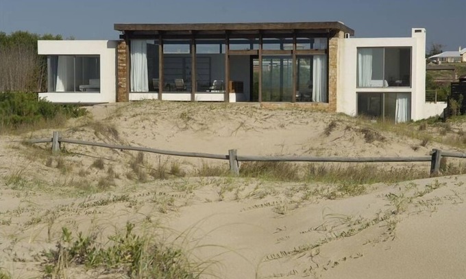 Jose Ignacio Villa | Modern Beachfront Villa Located on the Dunes of Jose Ignacio.