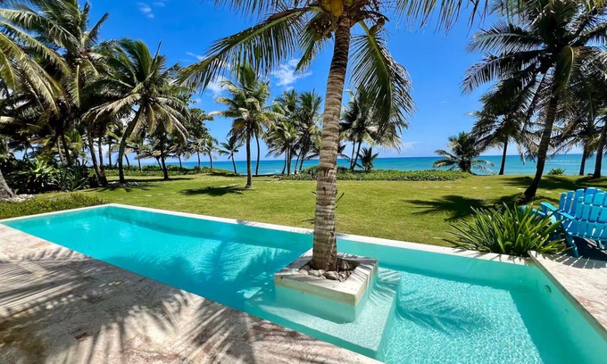 Cabarete Villa | Modern Beachfront Villa with 5 bedrooms - Kite Beach Cabarete