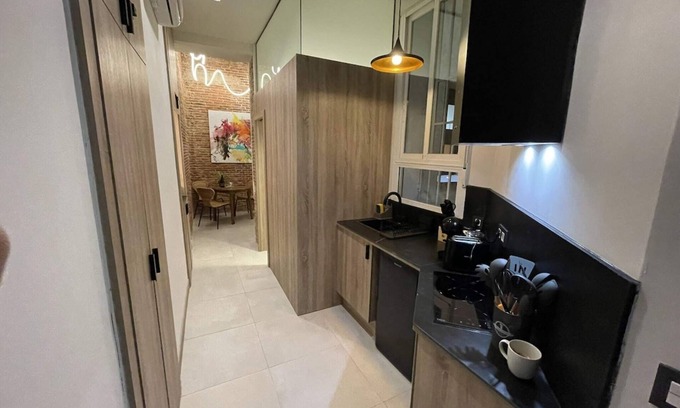 Embajadores Apartment | Modern & Best Area @ Madrid Center!