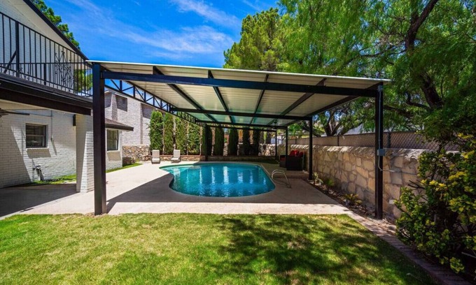 Biggs Field House | Modern Bohemian Pool House