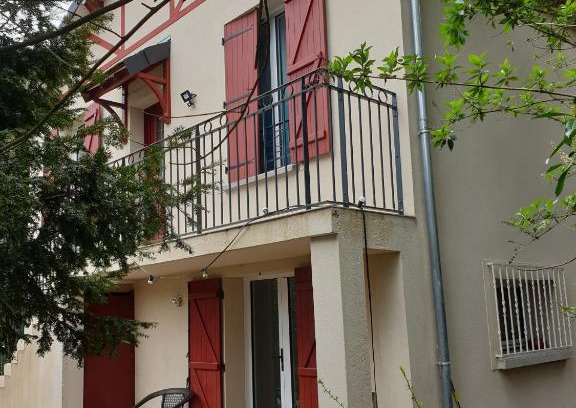 Saint-Germain-en-Laye Villa | Modern Bright House