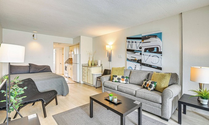 Myrtle Beach Condo | Modern Caravelle Resort Condo: Near Golf Courses!