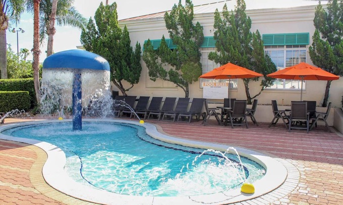 West Kissimmee Hotel | Modern Comfort Near Disney with Free Parking, Gym, and Daily Breakfast