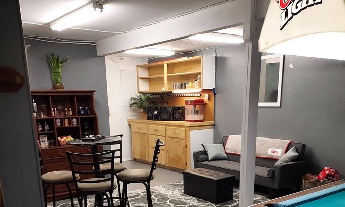 Challis House | Modern Comforts in the Majestic and Historic Heart of Idaho