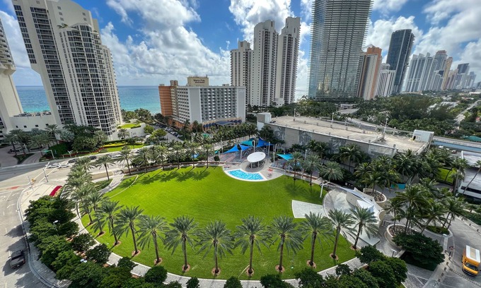 Sunny Isles Beach Apartment | Modern Condo Of Views, Ocean beach across the street!