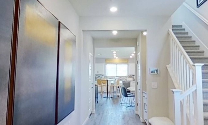 Fairfield House | Modern contemporary home close to Napa Wine County, Shopping Outlet and more!