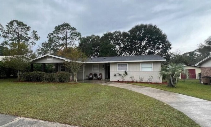 Lake City House | Modern & Convenient 3/2 Home