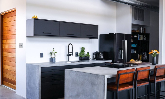 Saint David House | Modern Desert Home on 40 Acres, Newly Built & Close to Many Attractions