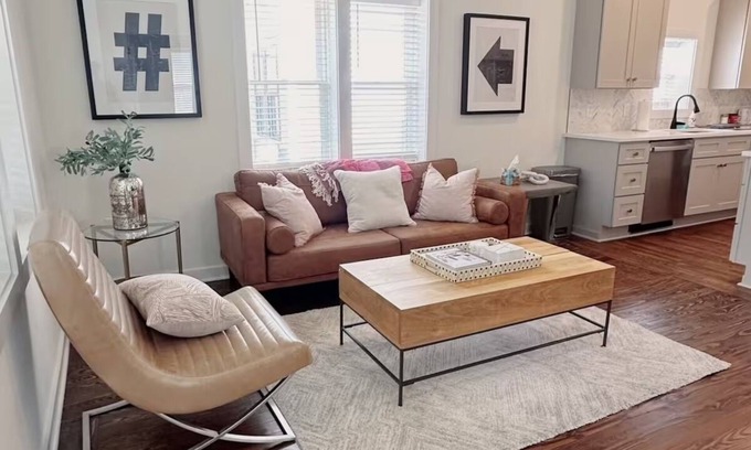 Downtown House | Modern Downtown Raleigh Jewel