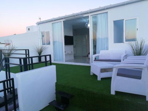 Las Palmas de Gran Canaria Apartment | Modern apartment in Las Palmas 140 m² with air conditioning