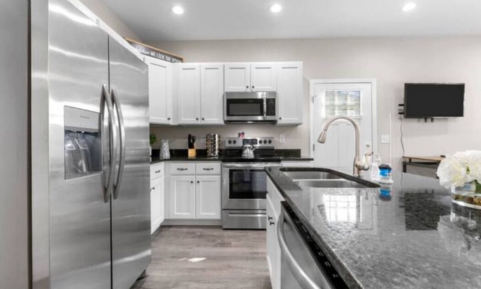 East Durham House | Modern home, located in downtown