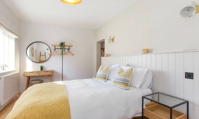 Sandwich House | Modern home w/heated pool - 2 minutes from private beach!