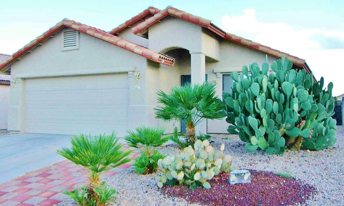 Sierra Vista House | Modern Home with Pool + Spa + Mountain Views