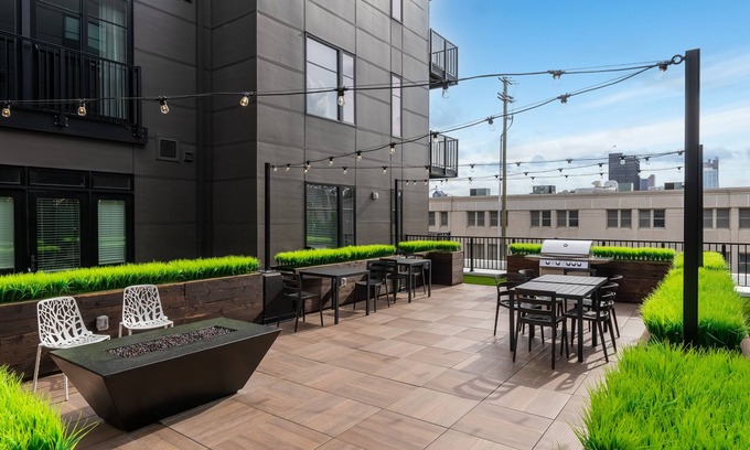 Olde Towne East Condo | Modern Homely Condo, Downtown, Long Stays Welcome