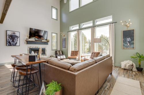 Island Park House | Modern Island Park Cabin about 23 Mi to Yellowstone!