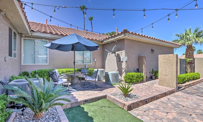Las Vegas House | Modern Las Vegas Home w/Patio: 10 Mi to The Strip