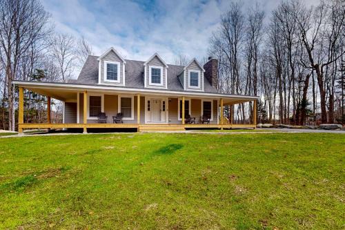 West Dover House | Modern Mountain Homestead