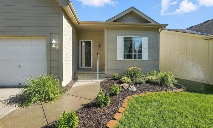 McArdle House | Modern Nest in NW Omaha