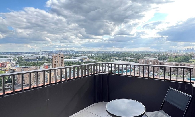 Gascoigne Apartment | Modern, New, Amazing 2 Bed Flat in East London