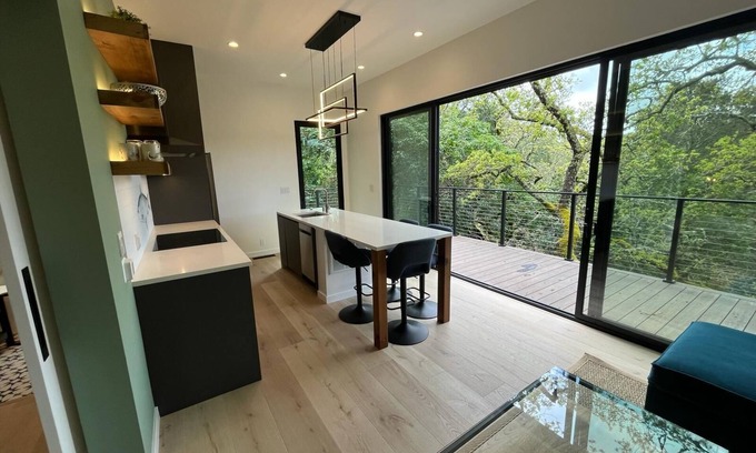 Sleepy Hollow Apartment | Modern Oasis in San Anselmo - Stunning Views & Ultimate Privacy