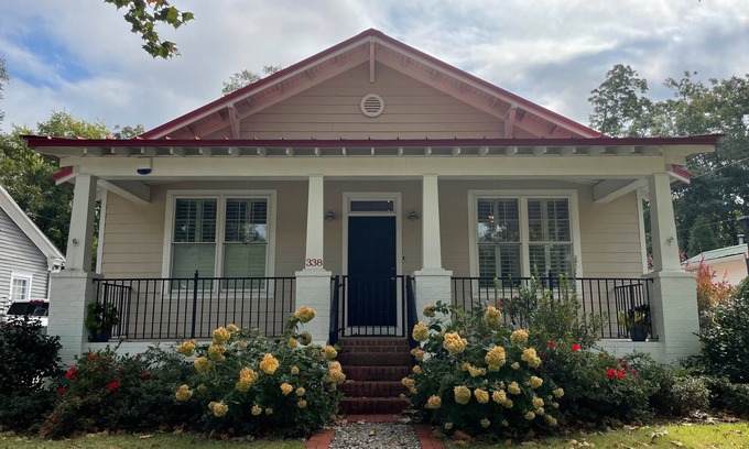 Aiken House | Modern open-concept 3BR home in downtown Aiken, walk to everything.