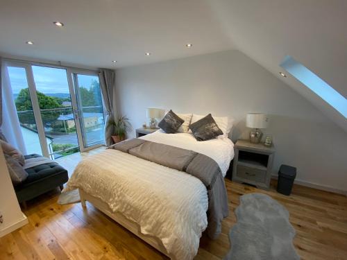 Fairwater House | Modern Room in Cardiff, Wales