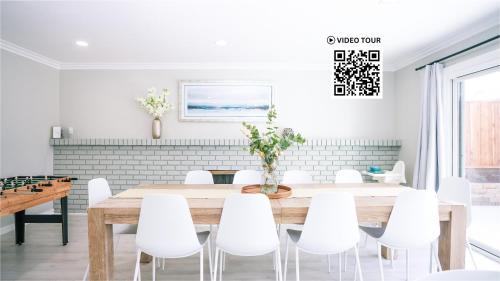 East San Jose House | Modern Spacious 5BR Retreat -Games & Large Yard