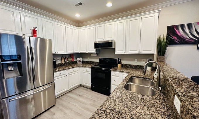 Fayetteville House | Modern & Spacious in the Heart of Fayetteville: Extended Stays Welcome