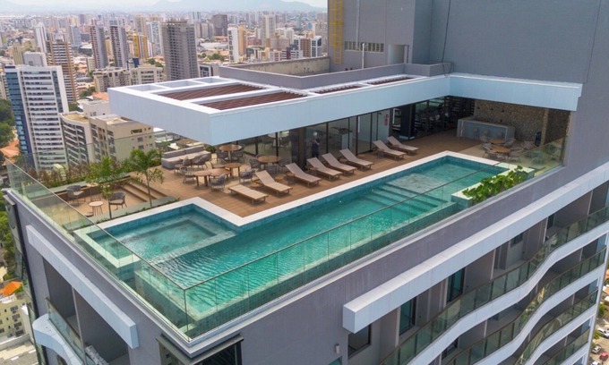 Meireles Apartment | Modern studio with rooftop sea view