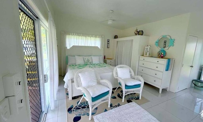 Tapere of Titikaveka Apartment | Modern Studio - Perfect blend of comfort and convenience