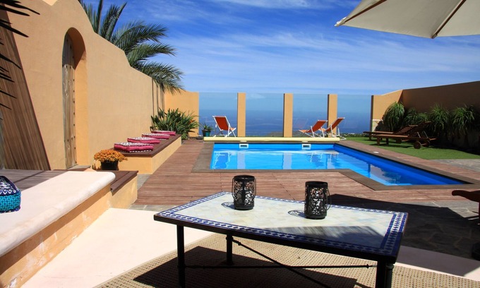 La Sabinita Apartment | Modern studio with a sunny roof terrace - views of the sea and mountains, brine pool