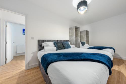 Potters Bar Apartment | Modern Stylish 2 bedroom apartment in the heart of Potters Bar