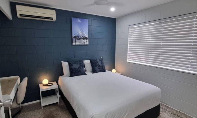 Kirwan Apartment | Modern Stylish Apartment