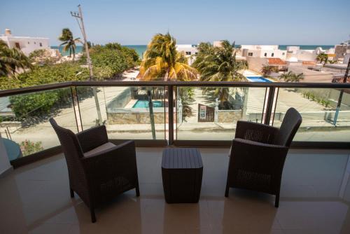 Chicxulub Pueblo Apartment | Modern villa with private pool, 1 block from the Ocean