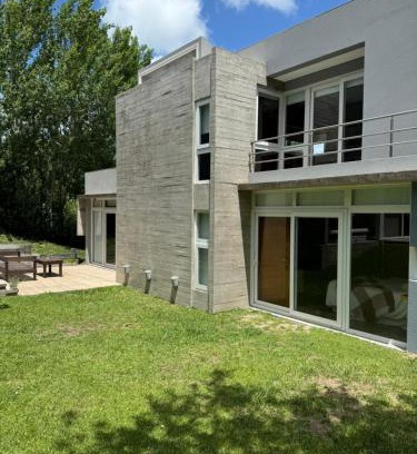 Carilo House | Moderna Casa en Cariló