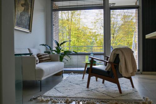 Kinderhaus Apartment | Modernes 2-Zimmer Apartment mit Balkon